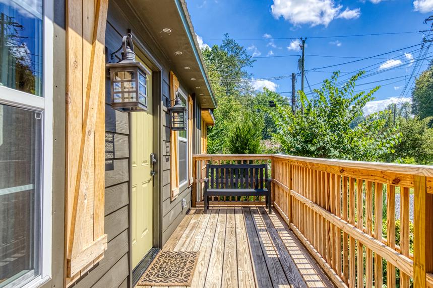 Sleepy Creek Cottage